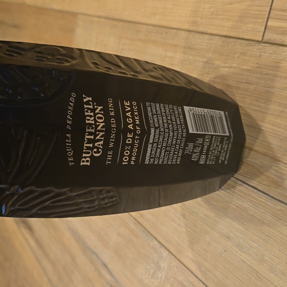 Bufferfly Cannon Tequila Cork Decorative Bottle with Silver Top Empty - Picture 6 of 8